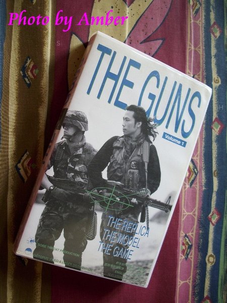 THE GUNS volume 1 ... 1.jpg